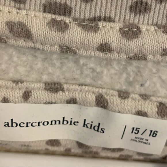 Abercrombie Kids size 16 leopard sweatshirt - Picture 3 of 3